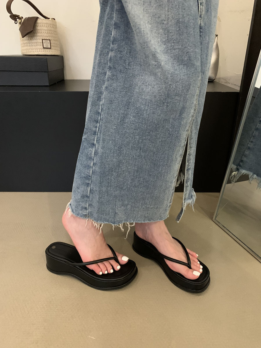 검은색