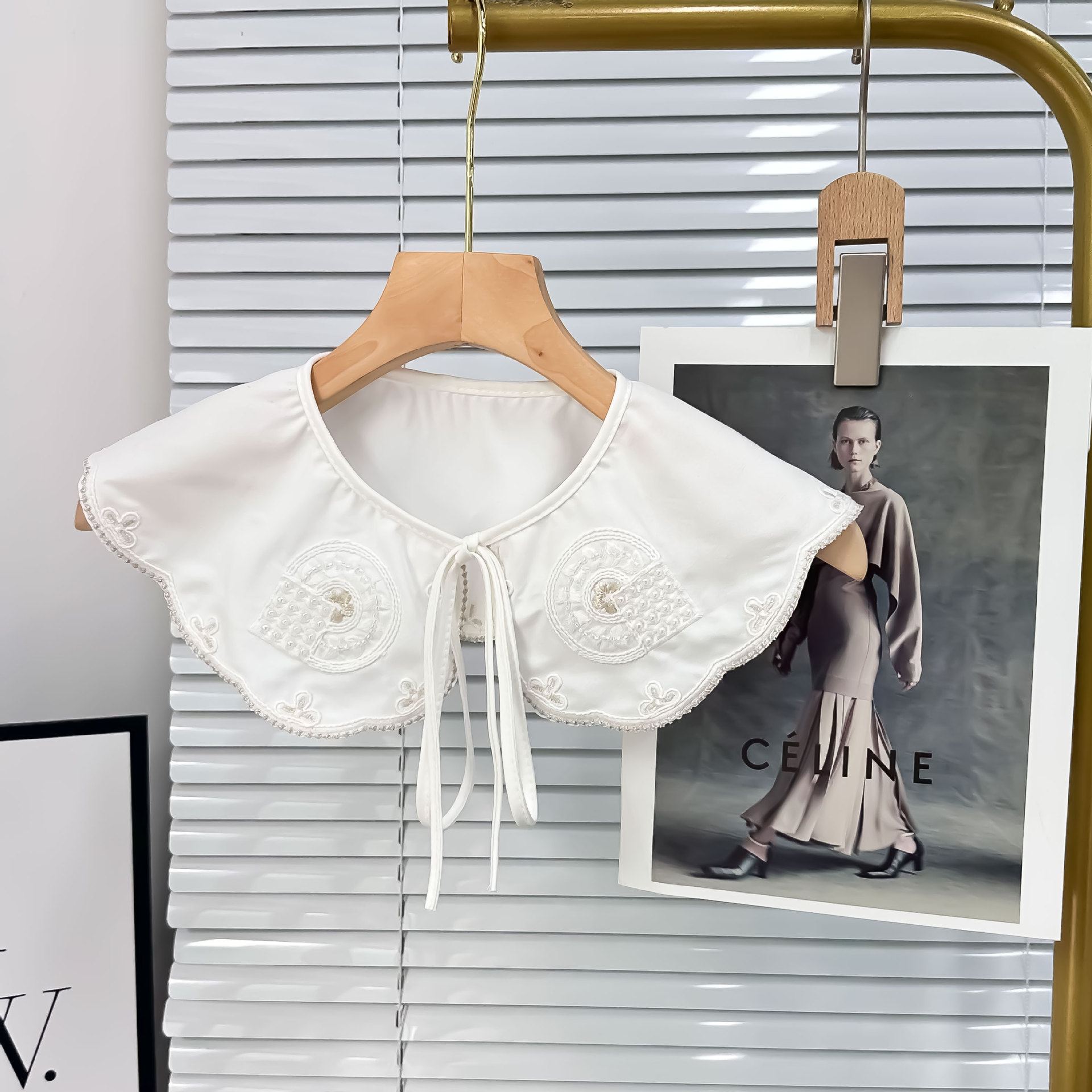 Moda coreana pequeña capa de estilo de loto gran solapa de encaje de alta calidad collar falso nube hombro hombro al por mayor