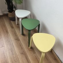 北欧简约曲木三角凳餐厅用实木凳床头凳彩色叙勒凳家用餐椅凳圆凳