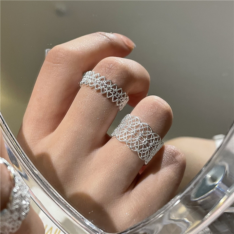 Wholesale Jewelry Retro Lace Carved Ring Nihaojewelry display picture 4