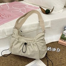 跨境春夏休闲褶皱包时尚大容量抽绳简约大容量女包单肩包斜挎包