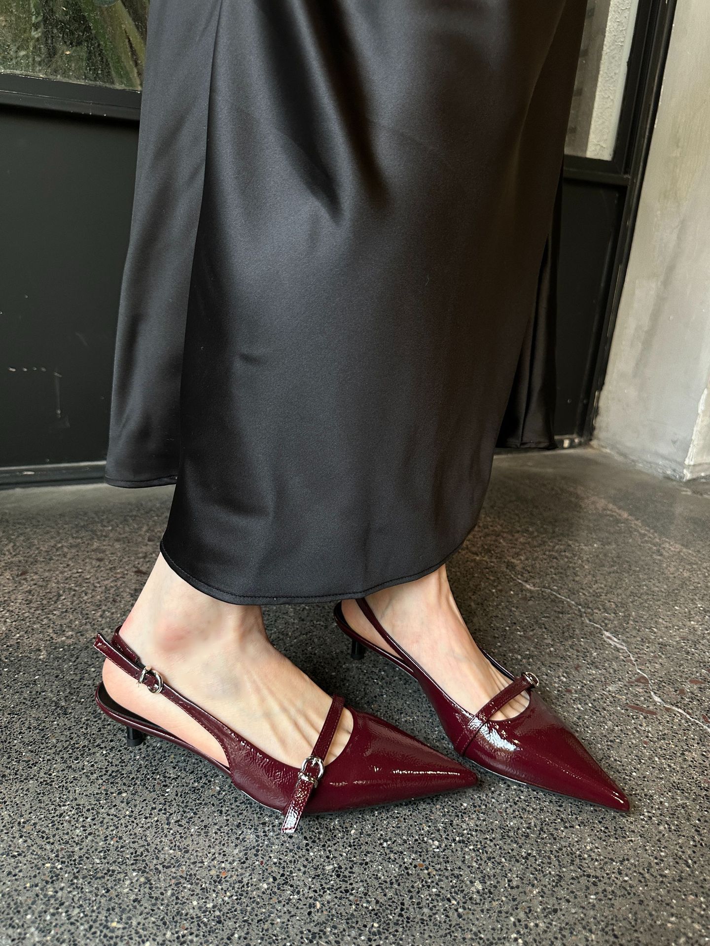 2025 Spring and Autumn New Style Shallow High-Heeled Shoes, Toe-Toe Sandals, Women's Pointed-Toe Elegant Stiletto Shoes