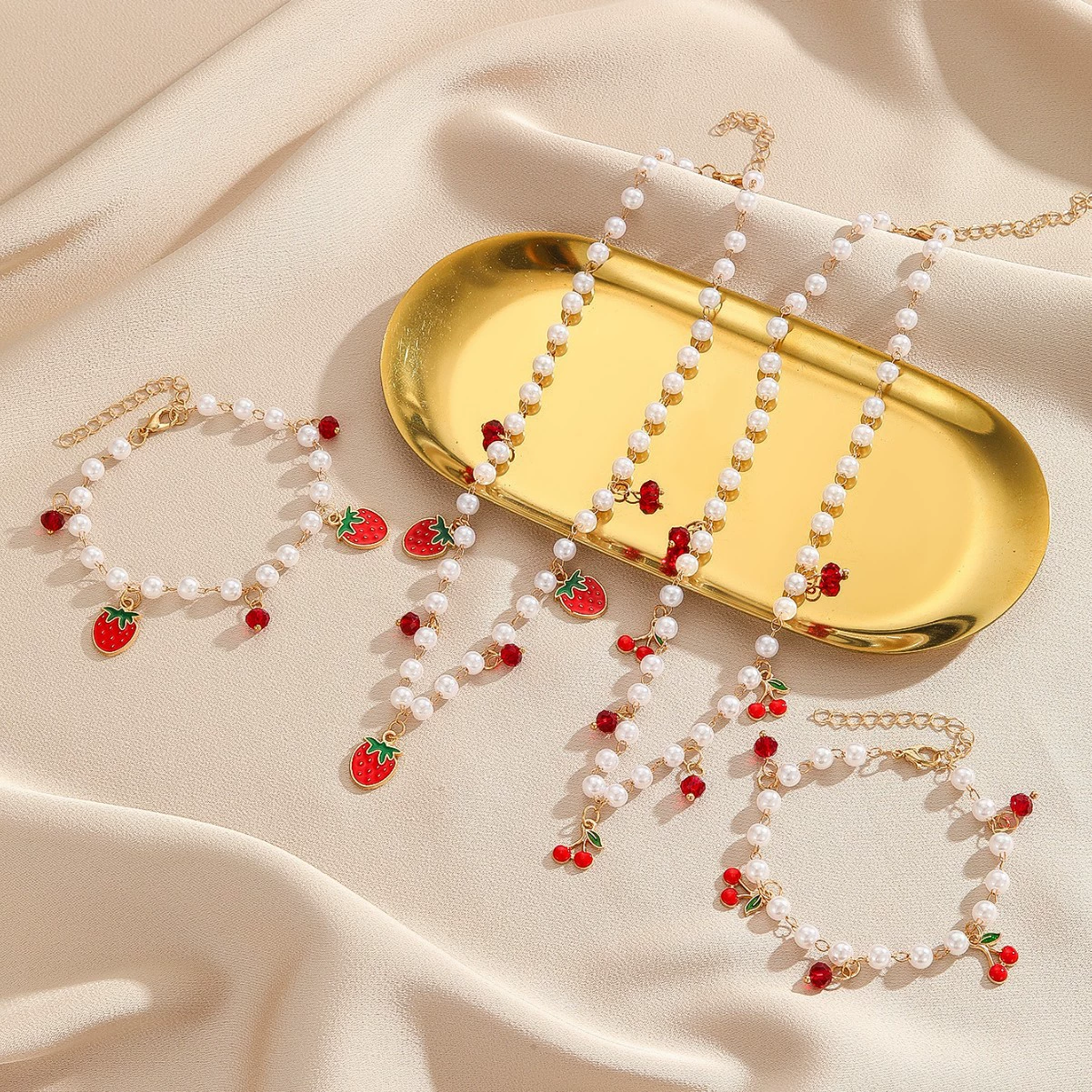 Европейский и американский трансграничный модный комплект браслета и ожерелья с жемчугом, кристаллами, вишней, любовью и клубникой, простое ожерелье
