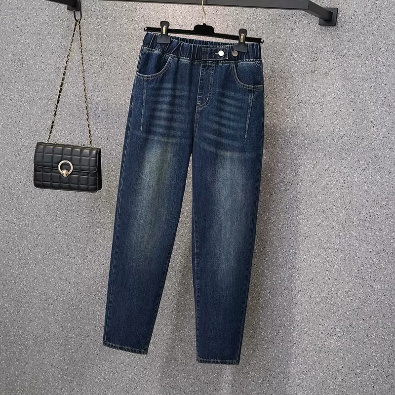 大码女装秋冬款松紧腰哈伦牛仔裤女胖妹妹梨型身材宽松显瘦老爹裤