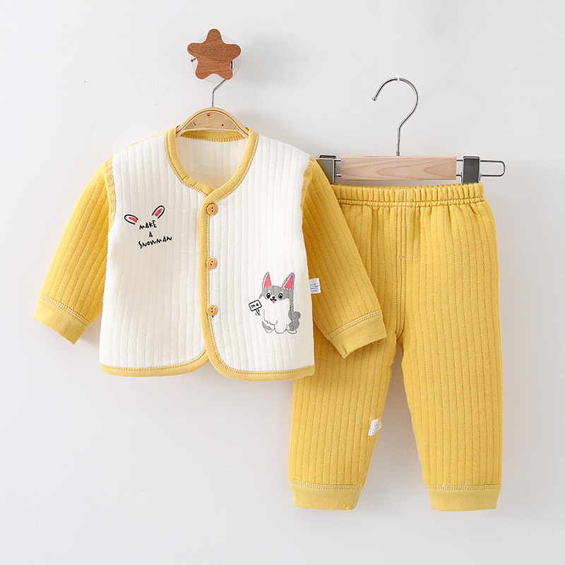 Bebé traje de ropa interior térmica sin hueso puro algodón recién nacido de tres capas de algodón dividido pijamas acolchados primavera y otoño abrigo de bebé