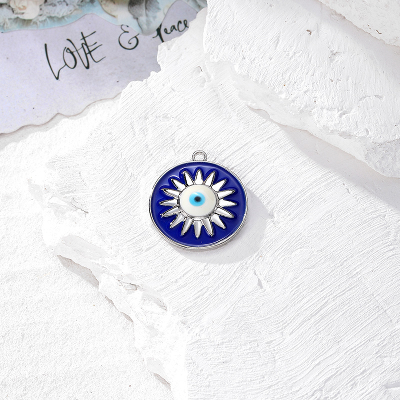 10 PCS/Package Quantity 10 PCS/Package 19 * 24mm Alloy Devil's Eye Polished Pendant DIY Jewelry Accessories
