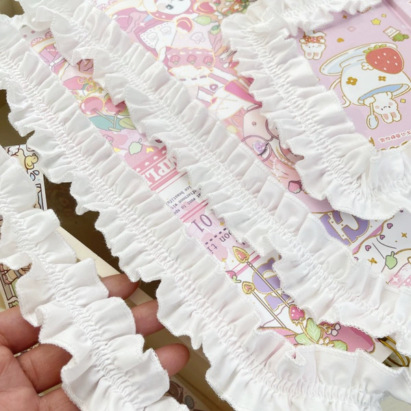 1 meter price White middle pleat (4 cm wide)