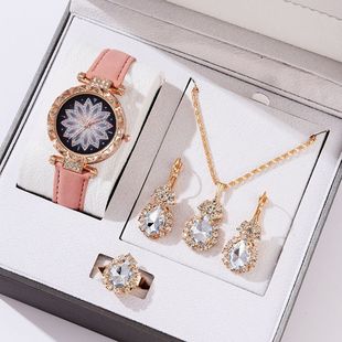 �羳���SHEIN����Ůʿˮ����朱�W�����N�r��ɏ���ֱ�S��ֱ�N