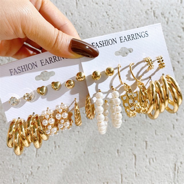 欧美跨境新款珍珠女士耳环 复古金色耳圈套装6件套Earrings Set 欧美跨境新款珍珠女士耳环 复古金色耳圈套装6件套Earrings Set