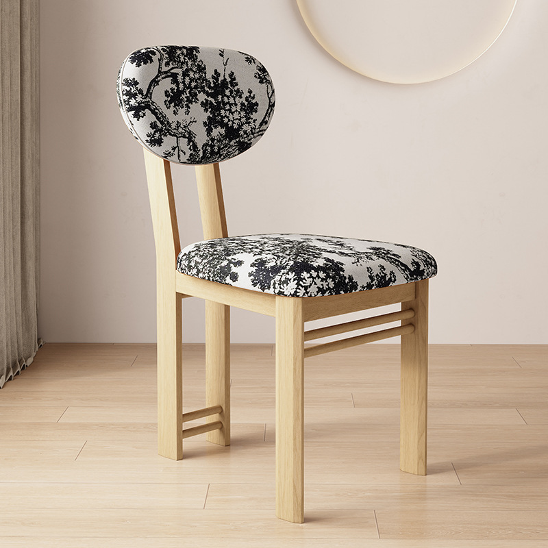 2025 nueva silla de comedor de madera sólida sala de estar doméstica hotel leche tienda de té silla de respaldo nórdica silla de maquillaje