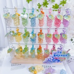 オリジナルのかわいいブドウの玉の鍵のペンダントはファッションの個性を飾ります。