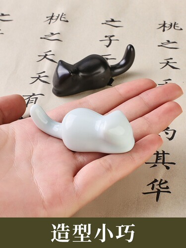 Cultural and creative cat animal ceramic pen holder creative study four treasures desktop small personalized pen mountain study decoration