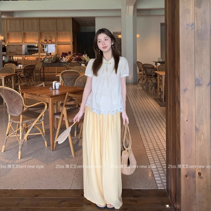 여성을위한 새로운 중국 스타일 패션 정장 여성을위한 틈새 디자인 반팔 탑 2025 여름 새로운 슬리밍 바지 여성을위한