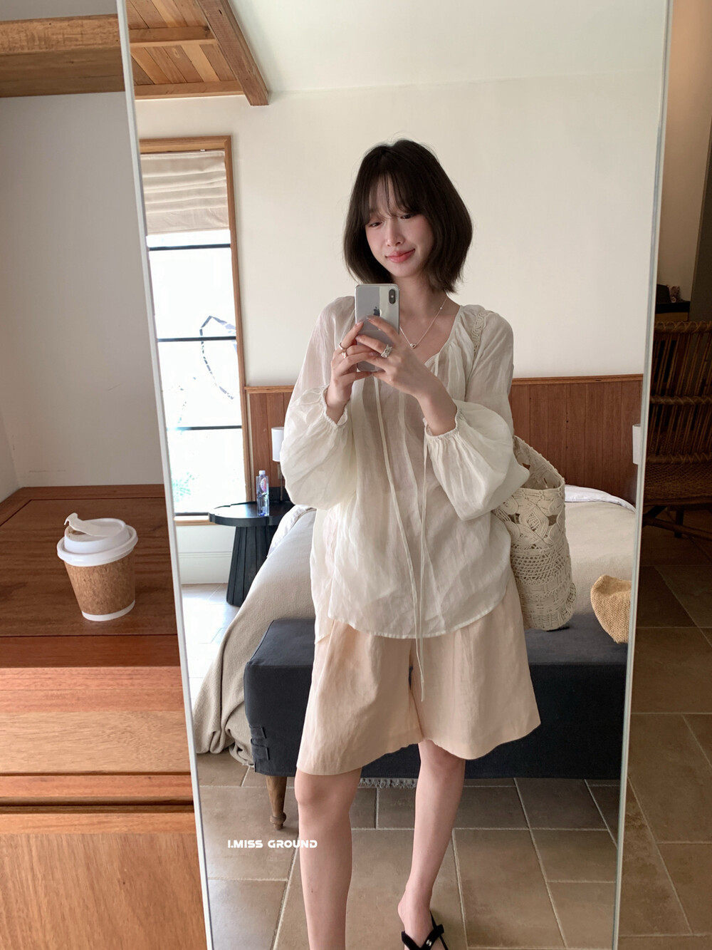 Áo sơ mi nữ linen tay dài cổ V dây buộc phong cách lười biếng — Xanh nước biển, màu hồng, Vàng nhạtcolor, trắng sữa chi tiết 11