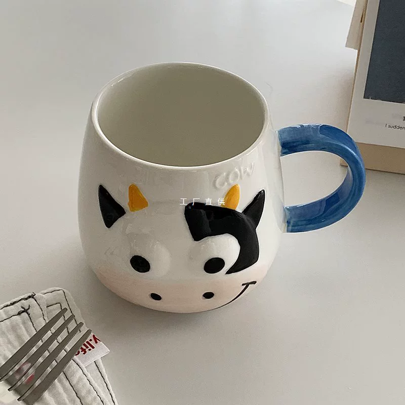 Дневной милый котик-корова embossed подглазурный цвет керамическая водная чашка дома кружка