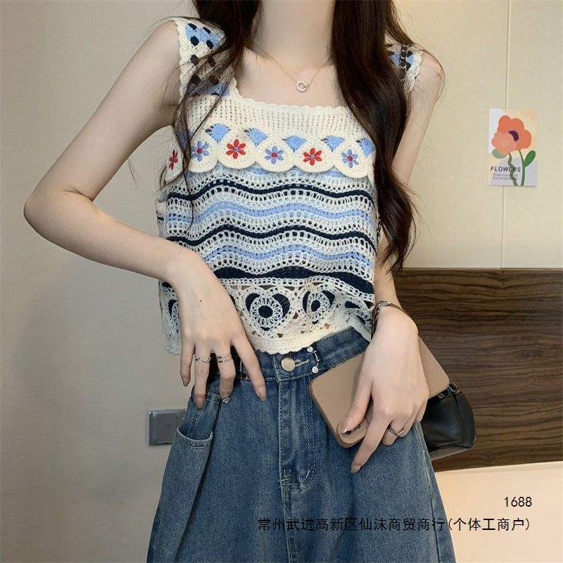 Hong Kong-style retro hollow-out camisole for women, ethnic style knitted crochet summer seaside vacation outerwear Hong Kong-style retro hollow-out camisole for women, ethnic style knitted crochet summer seaside vacation outerwear