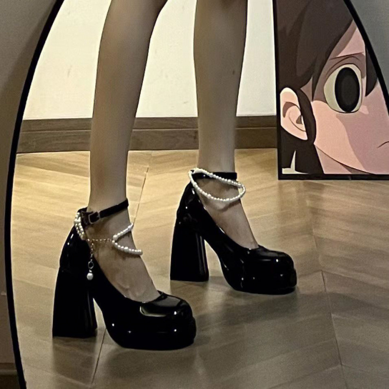 秋冬季粗跟防水台大码422025年韩版超新款玛丽珍鞋高跟单鞋女珍珠