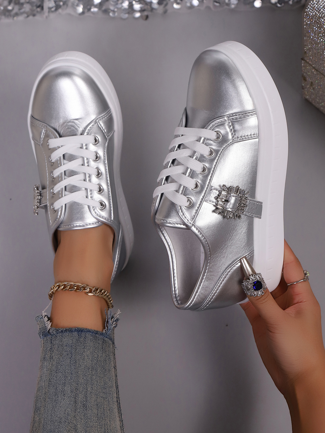 Scarpe casual da donna con strass e stringhe stile europeo_voghion.com
