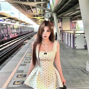 甜美蕾絲花邊波點收腰吊帶連衣裙女夏miu系千金公主裙蓬蓬短裙子