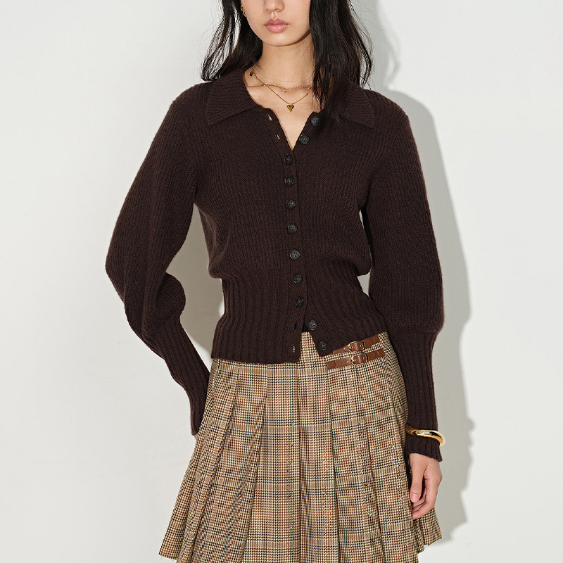 French-style, lightweight luxury merino wool knit sweater, 2026 early autumn new collection, with fitted sleeves and a cinched waist, available for direct purchase from the factory and customizable French-style, lightweight luxury merino wool knit sweater, 2026 early autumn new collection, with fitted sleeves and a cinched waist, available for direct purchase from the factory and customizable