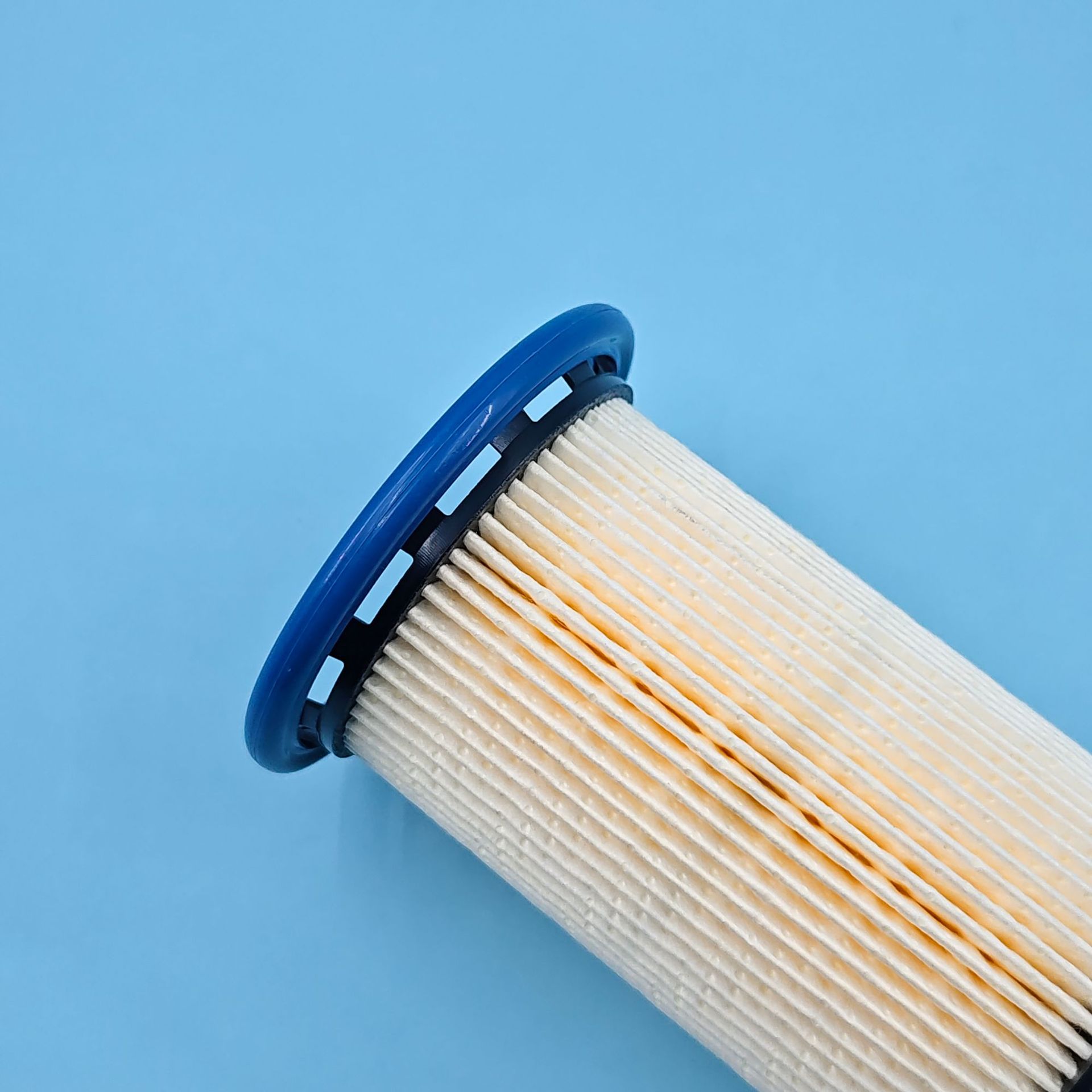 Suitable for Volkswagen Touareg Porsche Cayenne Fuel Filter Diesel Filter 7P6127177A
