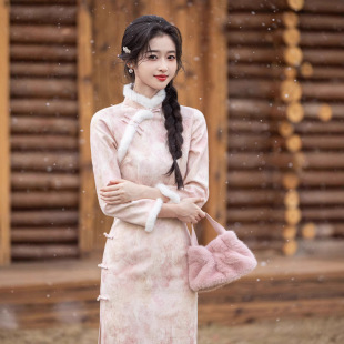 ����2024���¿��L��ӽq�Ӻ񶬼��L���ɫ���p����Ů�����ճ��ɴ�