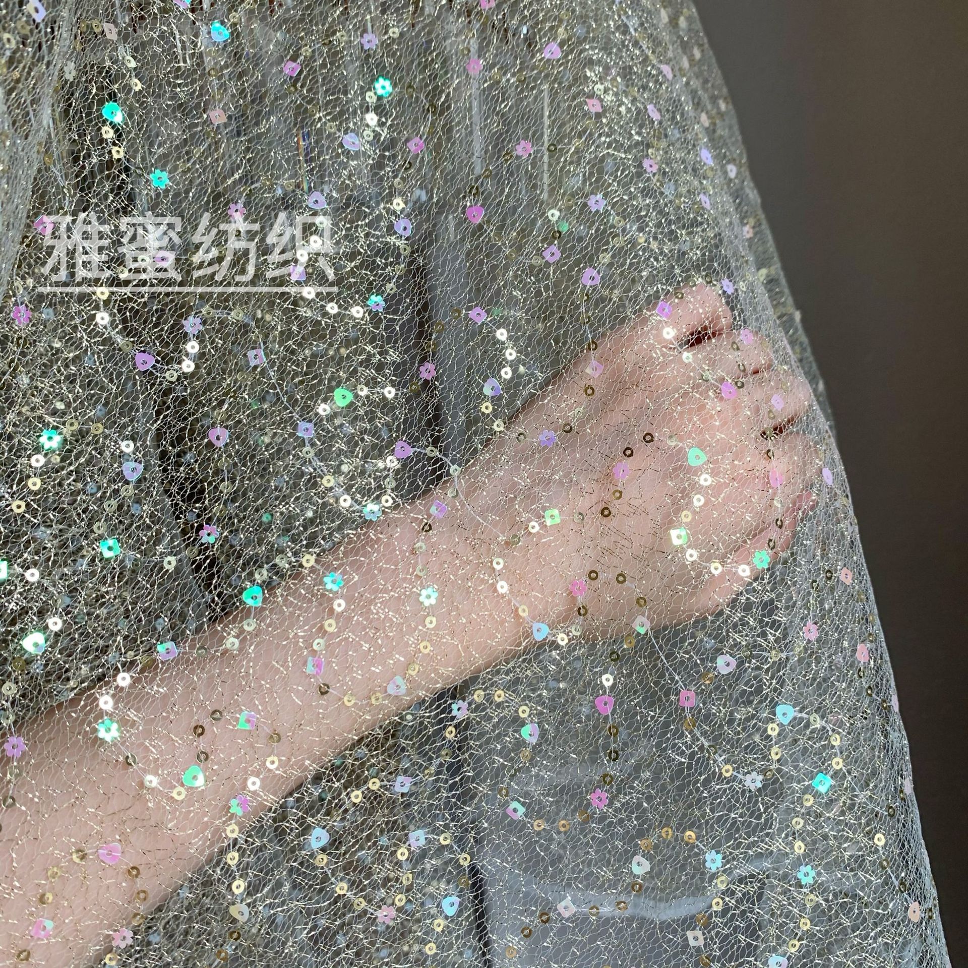 Hilo de oro lentejuelas desordenado malla brillante colorido ola bordado Malla tela Lolita Hanfu ropa para niños tela suministro directo