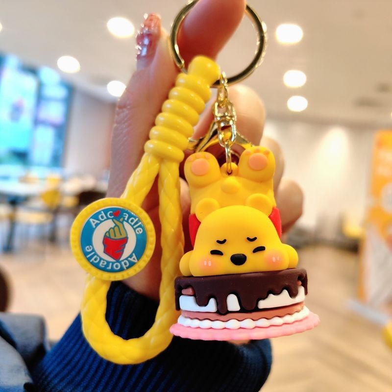 Dibujos animados pvc serie de anime llavero juego de marea muñeca llavero de coche bolsa colgante máquina de garra regalo al por mayor