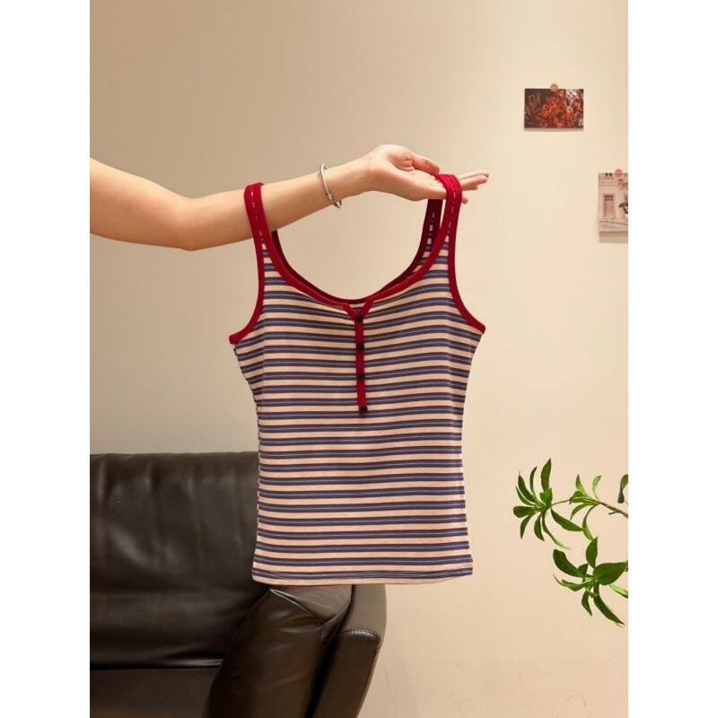 American-style color-blocked striped camisole with beautiful back design for women, new for summer American-style color-blocked striped camisole with beautiful back design for women, new for summer