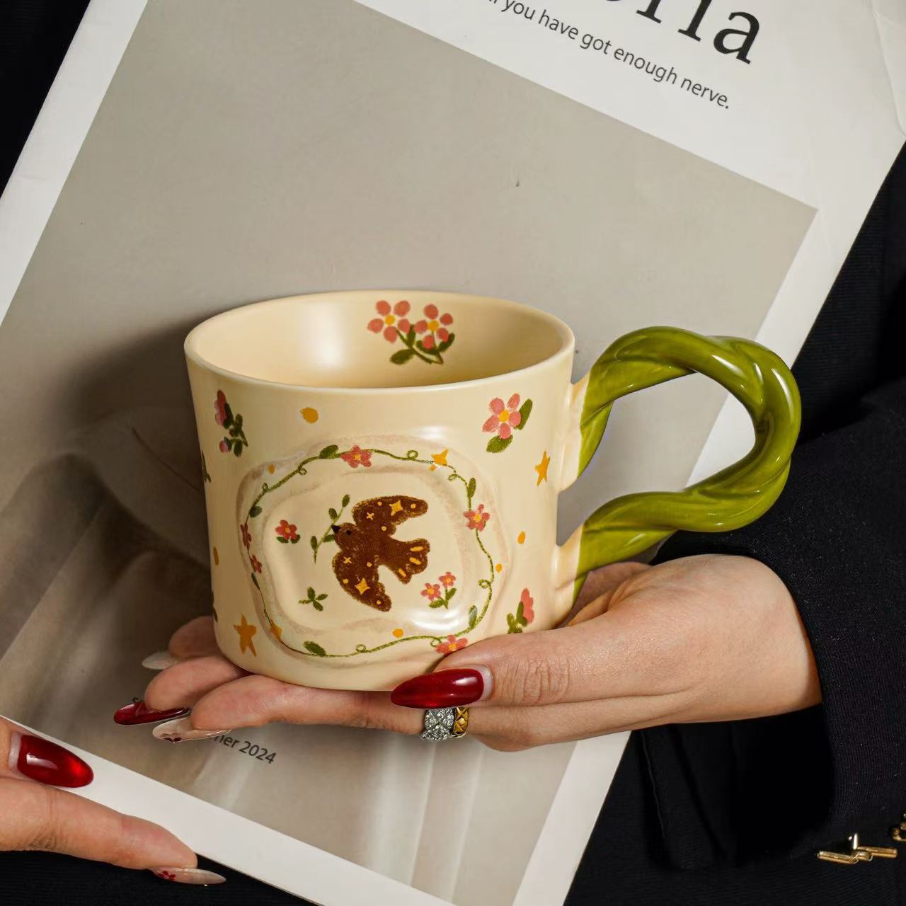 Taza de cerámica de nicho de alta capacidad de taza de agua doméstica taza de café de oficina para niñas