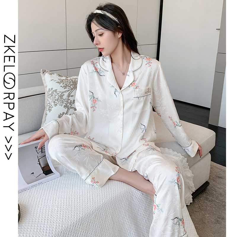 High end light luxury pajamas for women with long sleeves, new ice and snow silk V-neck cardigan set, popular on the internet, live streaming, and hair distribution for home wear