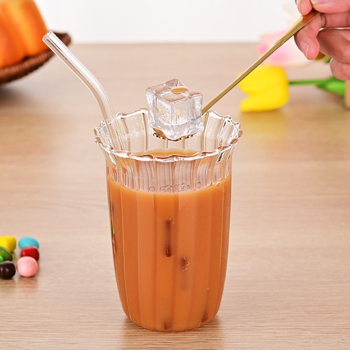 Ins-style heat-resistant transparent glass cup, trendy floral cup, high-end aesthetic cold brew espresso coffee cup, household milk cup