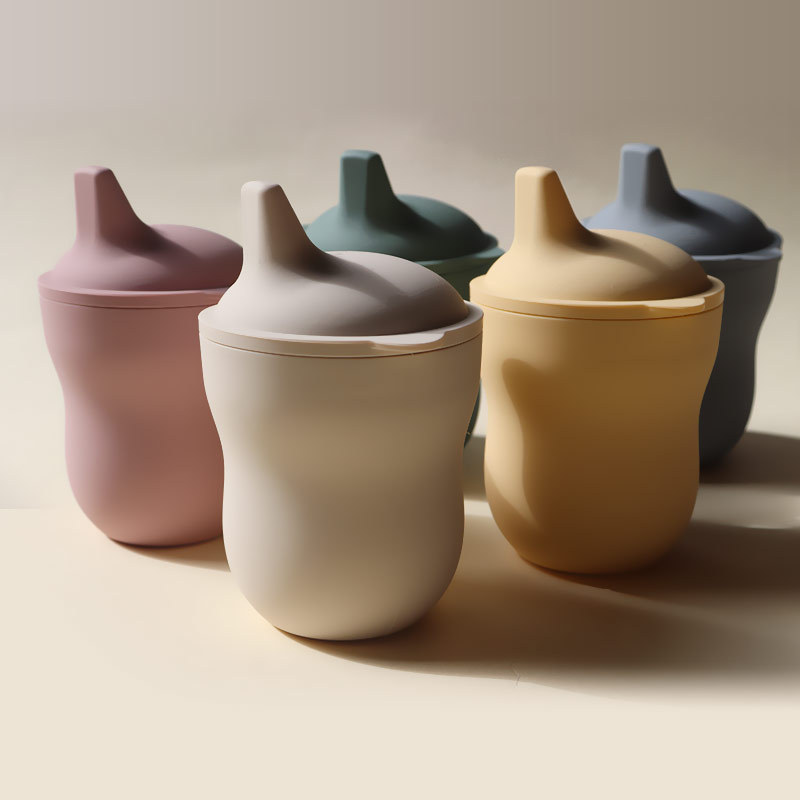 Adecuado para bebés mayores de 3 años de edad taza de bebida de silicona de grado alimenticio taza de bebida de silicona taza de dieta taza de bebida de aprendizaje ventas directas