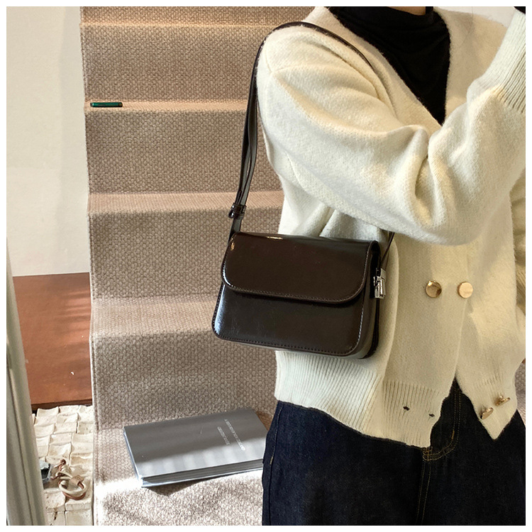 This year's popular small women's bags are the new 2024 trendy, versatile, simple and niche single-shoulder, underarm and crossbody bags undefined