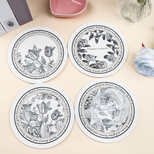 ���ͺڰ׻��y��ʽ�͉|�p��Ƥ��|������C�ͱP��|���W�L���s���|