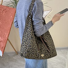 ����С�ڱ��Ƶ��������ʱ��ŮʿҸ�°��ٴ�ͨ�����ذ�����������