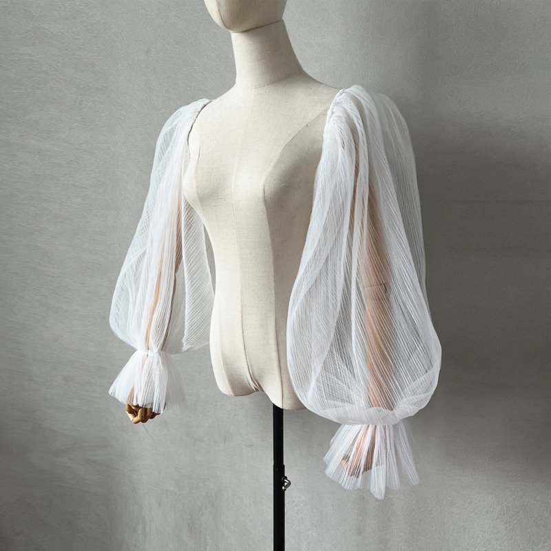 Wedding dress sleeve pleated flared sleeve mesh shape photography studio photo photography French V52