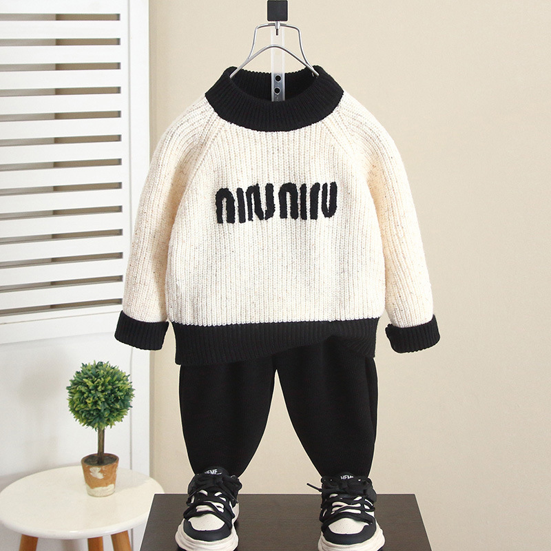 6930 Camisa de fondo grueso para niños Suéter de punto exterior para niños 2025 otoño e invierno nuevo suéter estilo occidental ropa de invierno para bebés