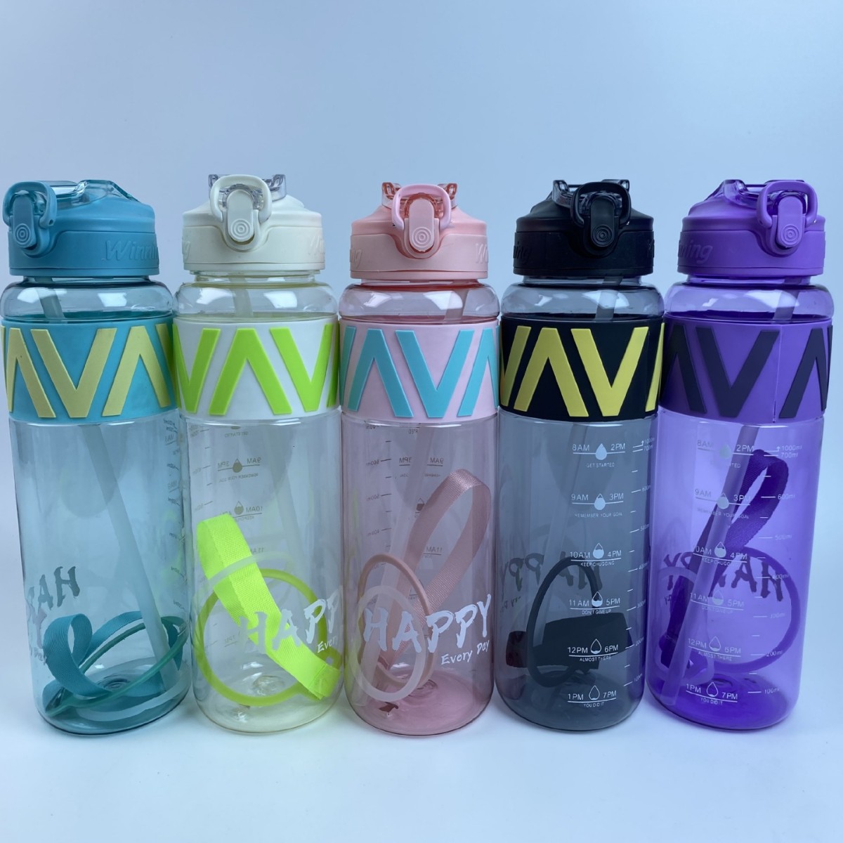 Taza con pajita simple y de moda, portátil universal, plástico resistente a altas temperaturas, gran capacidad y diseño inclinado.