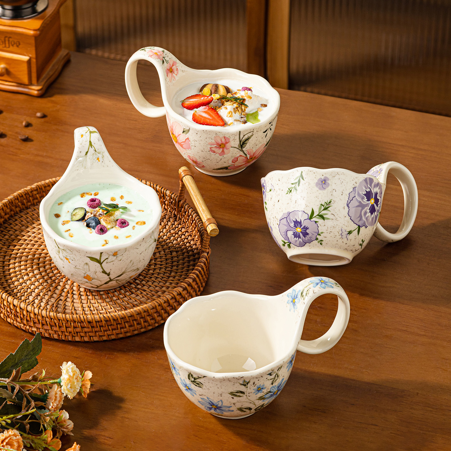 Tazas de agua de flores de alto valor para niñas regalo de cumpleaños tazas de cerámica pareja casa pintada a mano tazas creativas