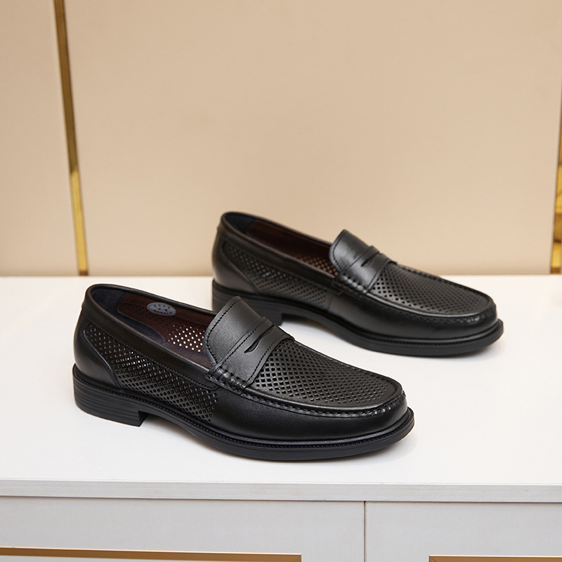 Leather hollow breathable men's business casual leather shoes cover foot punching professional men's shoes_voghion.com
