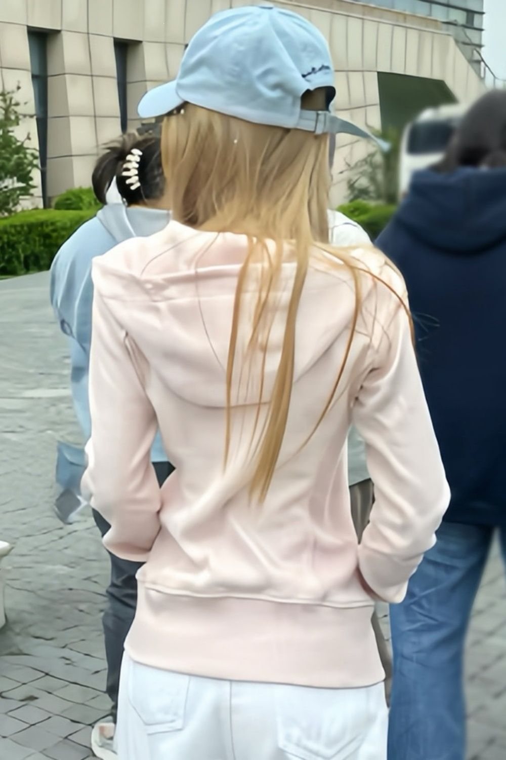 啄木鸟粉色连帽卫衣外套女秋季新款修身收腰显瘦休闲开衫运动上衣