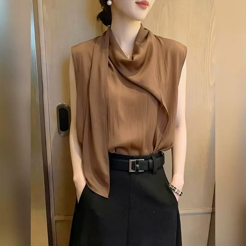 Korean Style Commuter Style Coffee-Colored High-Neck Sleeveless Top for Women, Fashionable and Versatile, Stylish Shirt, 2026 Summer New Style