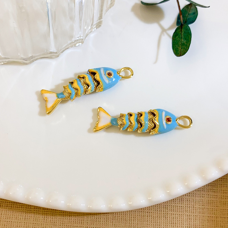 ペンダントヨーロッパとアメリカの夏のオーシャンシリーズカラフルな魚のネックレスペンダントパーソナライズされたファッションハイエンド金魚ジュエリーアクセサリー|undefined
