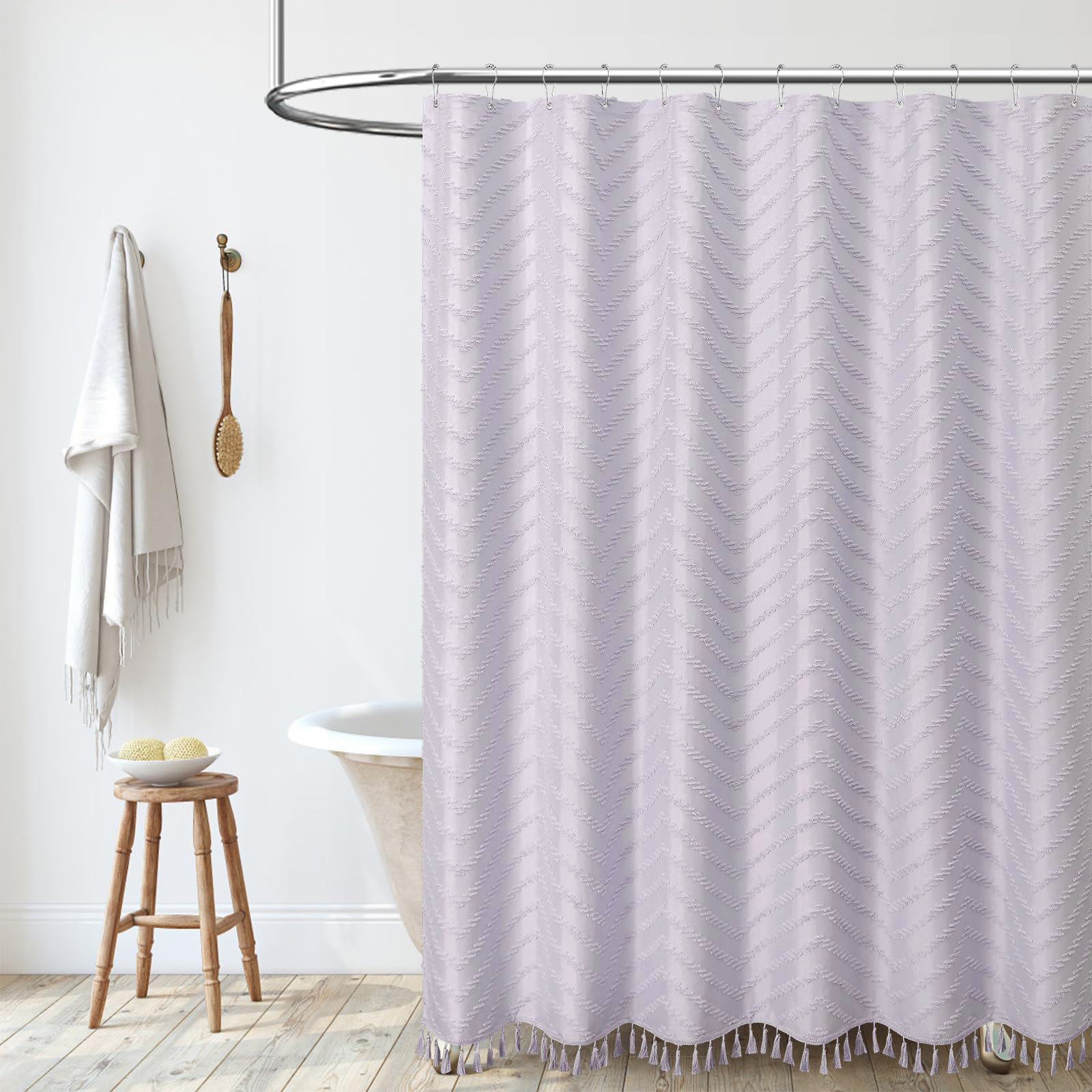 보라색 물결 모양의 절화