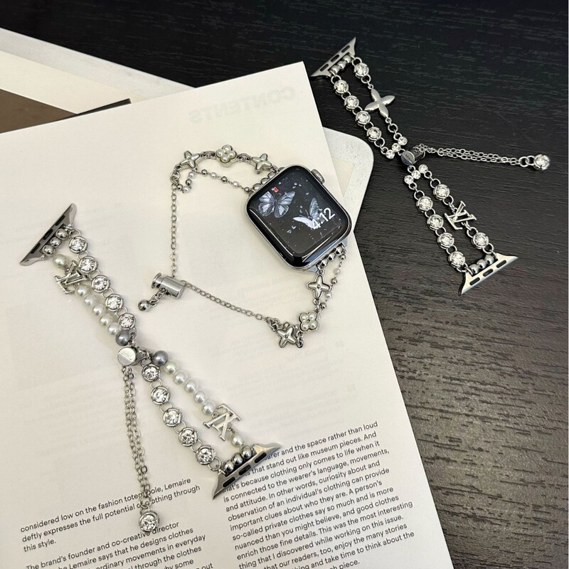 Suitable for Apple Watch Band iWatch10/9SE8765 Four Leaf Clover Double Rows Diamond Pearl Metal Chain Strap