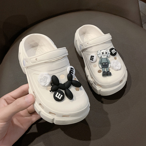 Children's sandals for both boys and girls, 2024 summer new style, suitable for primary school students, sizes 24-35, unisex beach shoes