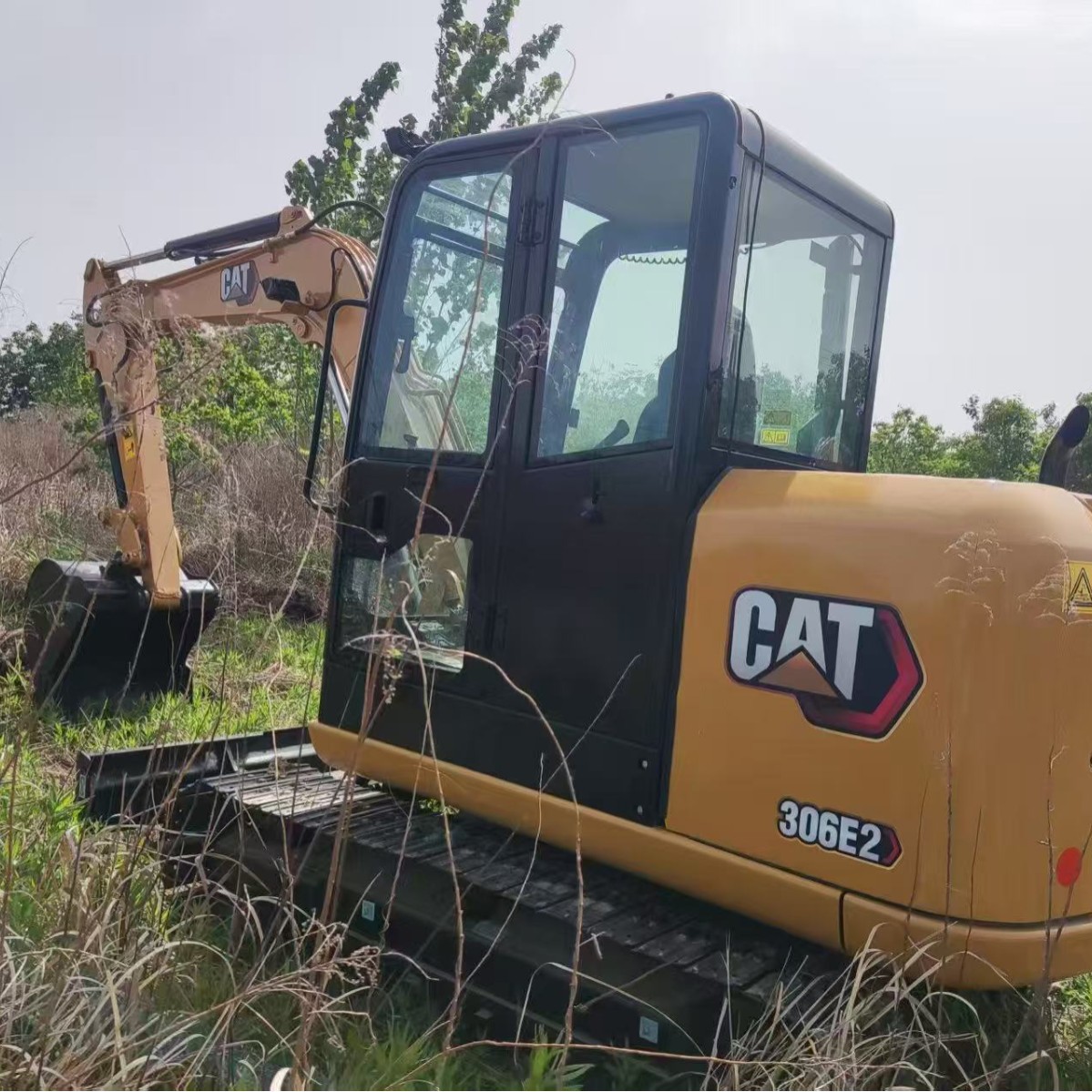 CATERPILLAR exportación de comercio exterior CAT306 excavadora de segunda mano vieja máquina de gancho pequeña 60