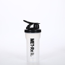 700ml厂家批发美瑞克斯摇摇杯 蛋白粉增肌粉运动摇杯便携健身户外