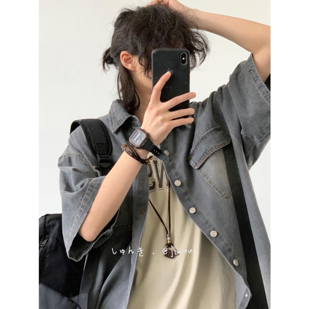 夏の日系水洗いは古いポケットの半袖デニムシャツを作ります。